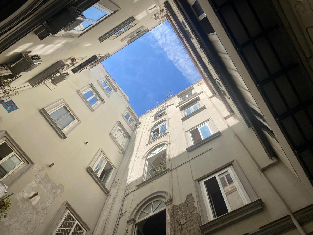 Mareluna Guest House Napoli Esterno foto